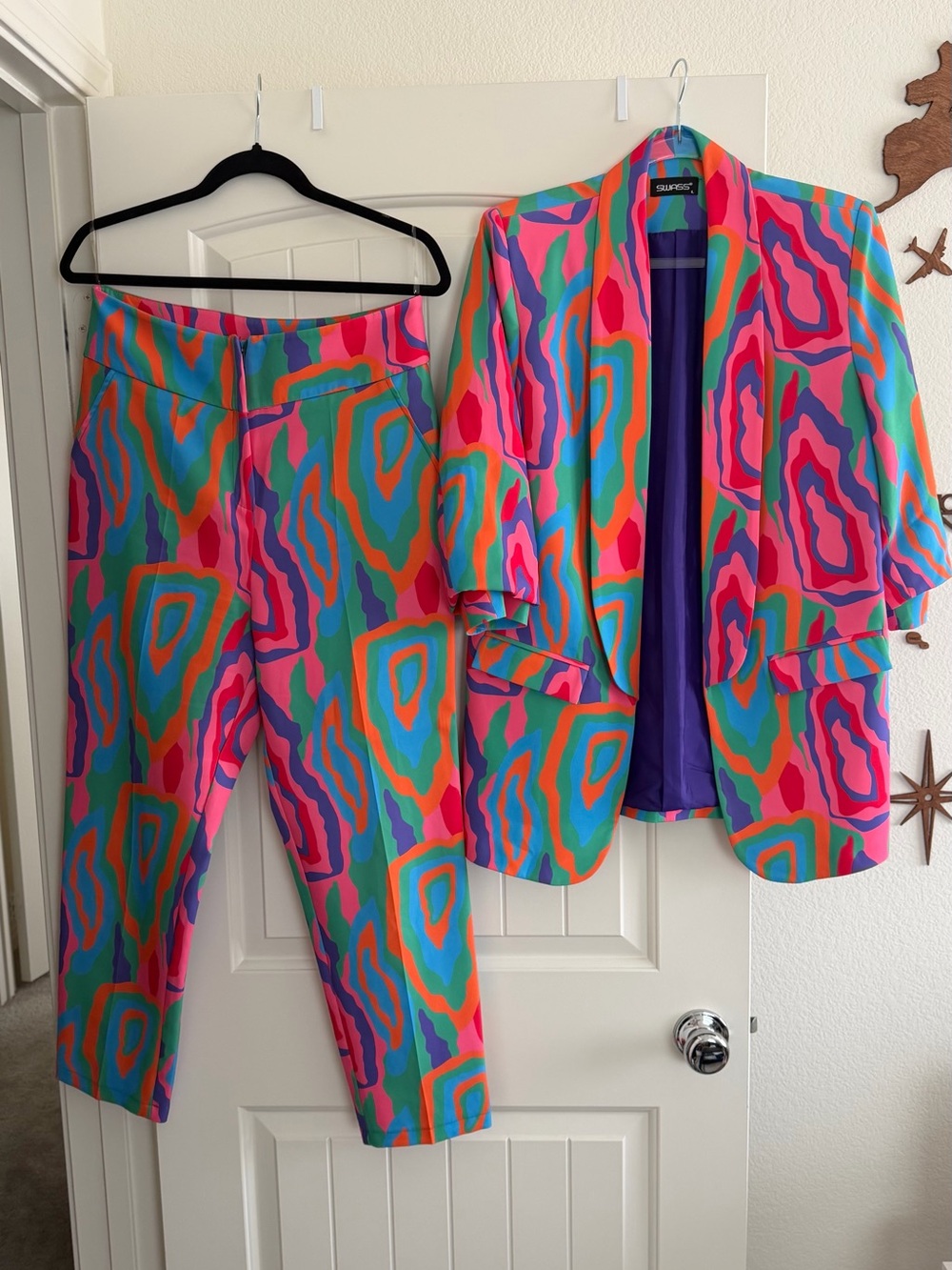 Colorful Abstract Print Blazer & Trousers Set - Multicolor